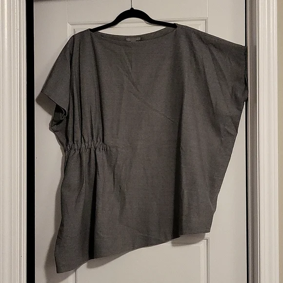 Asymmetrical top - Picture 1 of 1